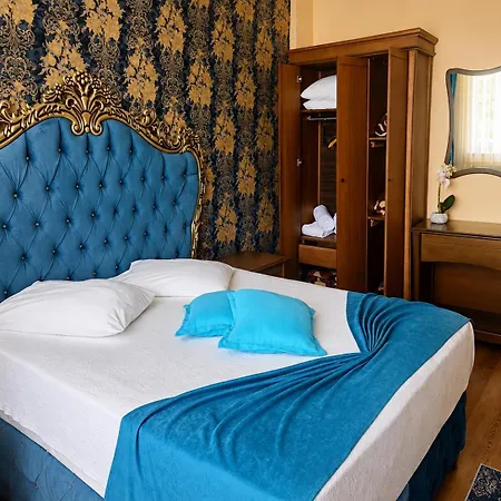 Moringa Hotel 4*